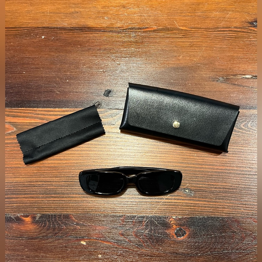 Black Sunglasses with Case